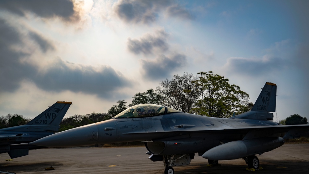 Wolf Pack joins international partners in honing amphibious assault defense tactics