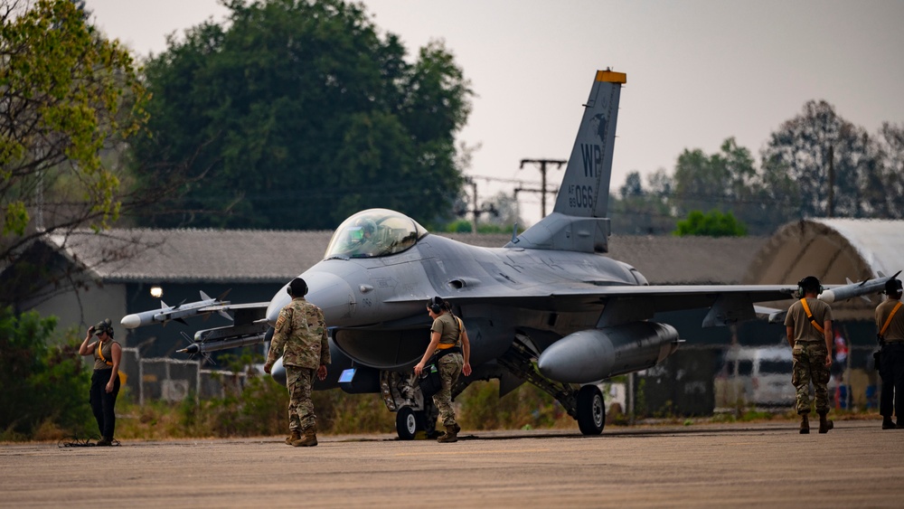 Wolf Pack joins international partners in honing amphibious assault defense tactics