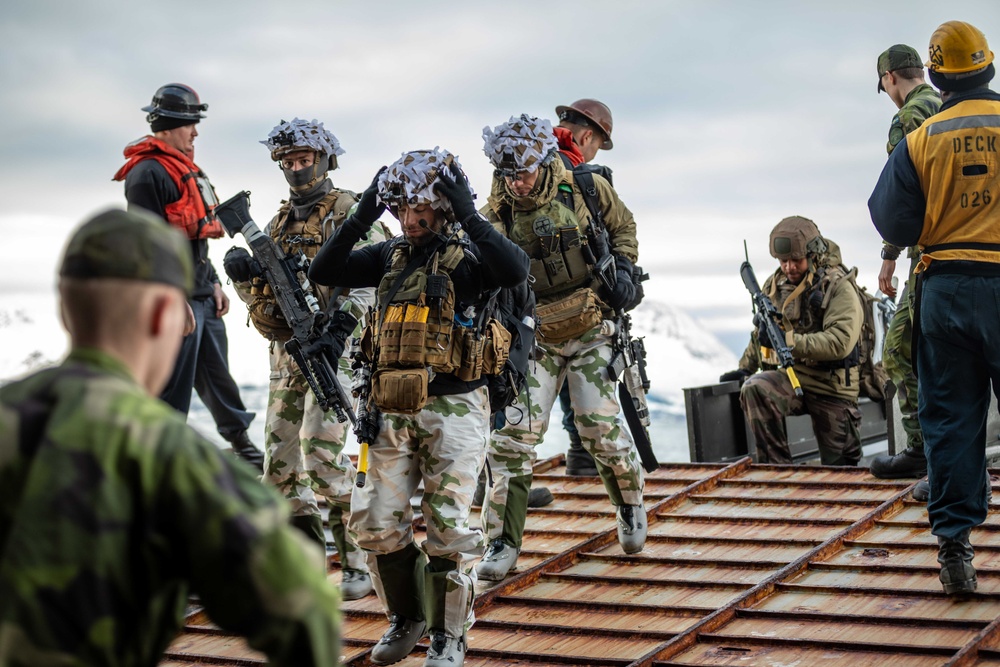 USS Gunston Hall conducts small boat operations with Le Bataillon de Fusiliers Marins (BFM) Détroyat and Swedish and Finnish Marines during Steadfast Defender 24