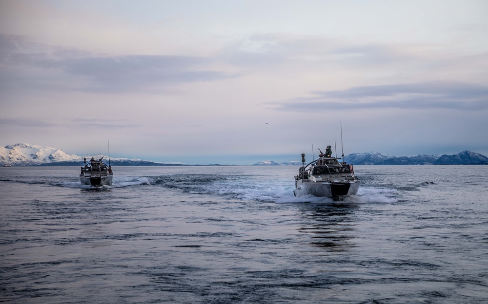 USS Gunston Hall conducts small boat operations with Le Bataillon de Fusiliers Marins (BFM) Détroyat and Swedish and Finnish Marines during Steadfast Defender 24