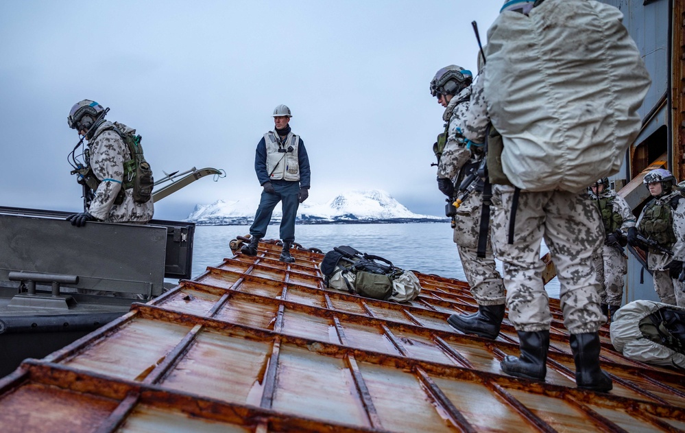 USS Gunston Hall conducts small boat operations with Le Bataillon de Fusiliers Marins (BFM) Détroyat and Swedish and Finnish Marines during Steadfast Defender 24