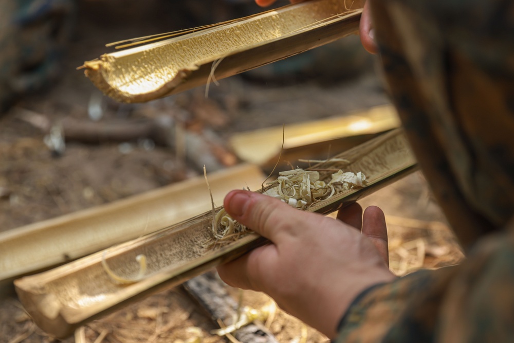 Royal Thai Marines Teach 15th MEU Marines About Jungle Survival