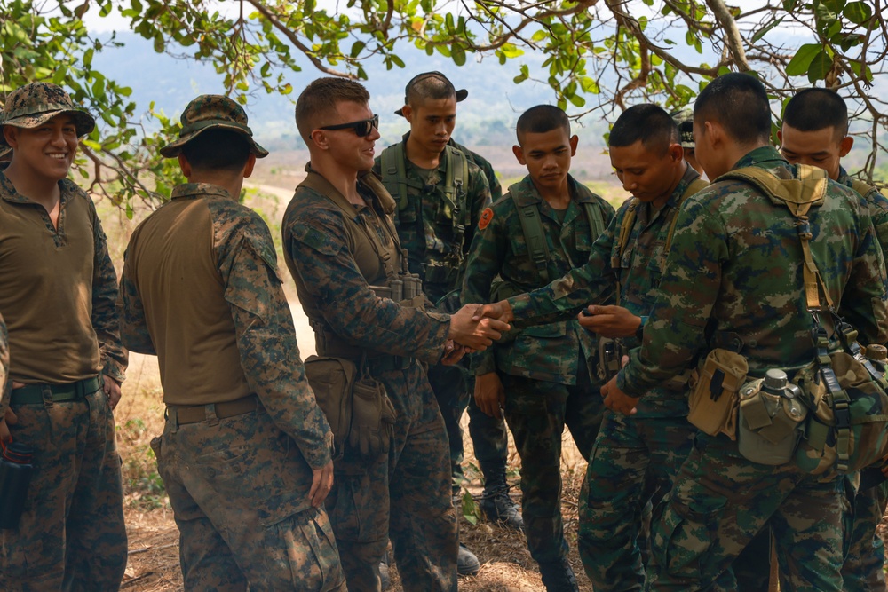 Royal Thai Marines Teach 15th MEU Marines About Jungle Survival