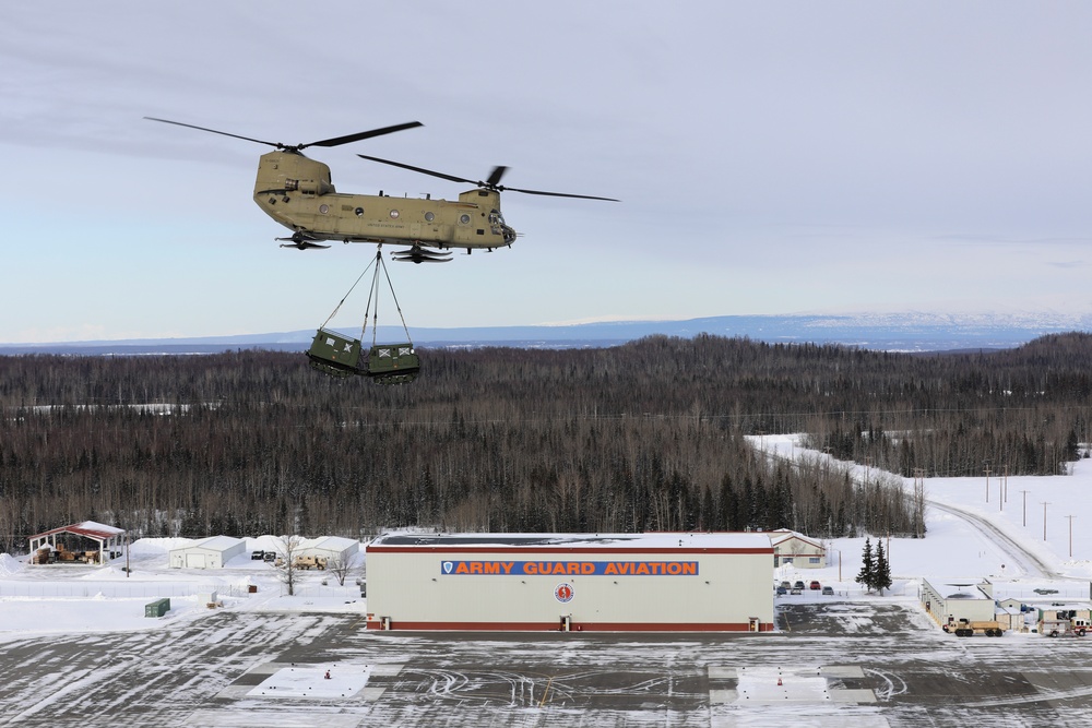 Alaska Army National Guardsmen conduct sling-load training