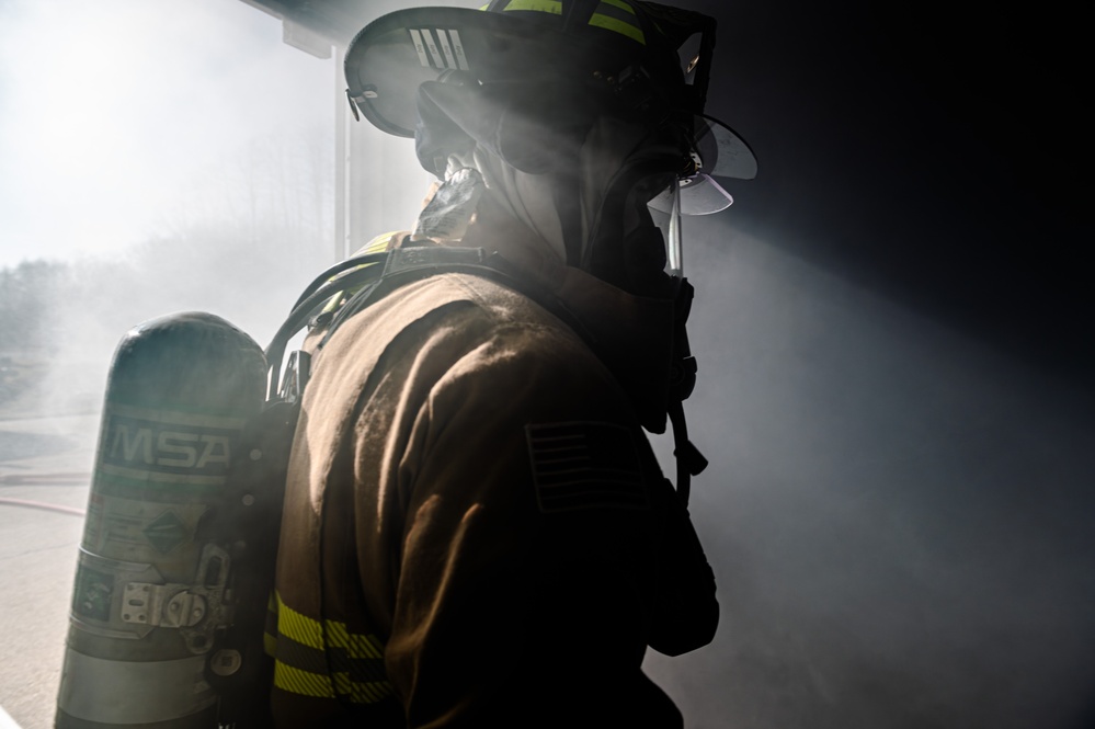 182nd Airlift Wing Firefighters Execute Structural Drill