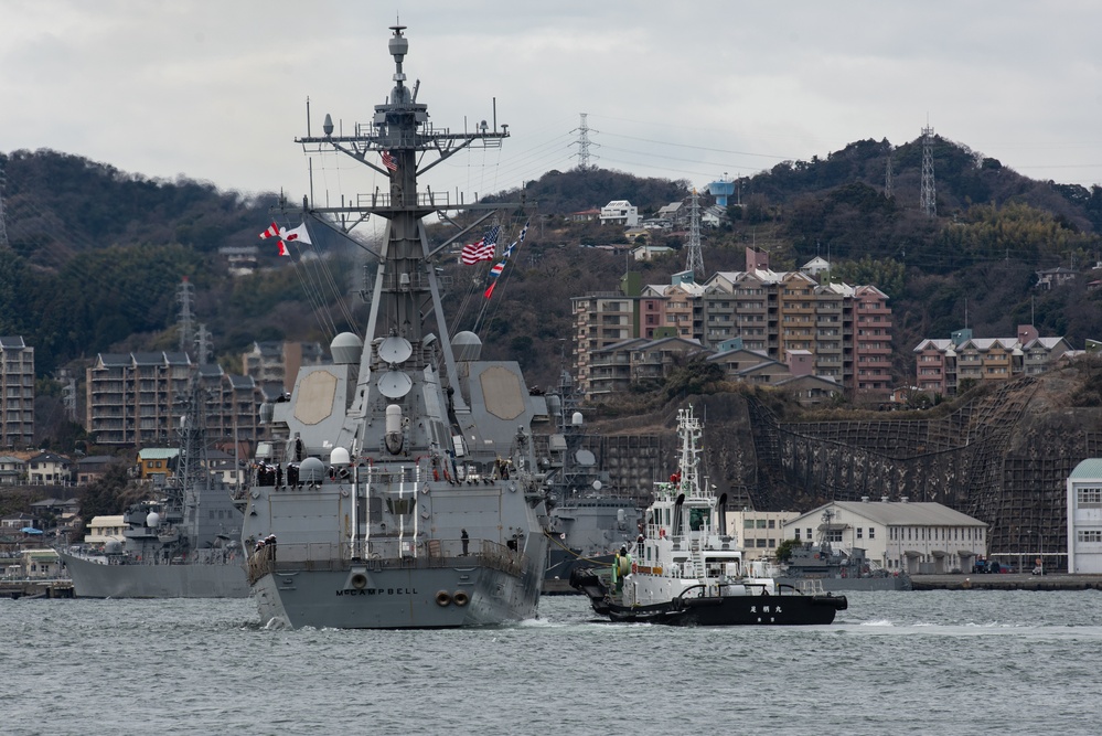 USS McCampbell Arrives at CFAY