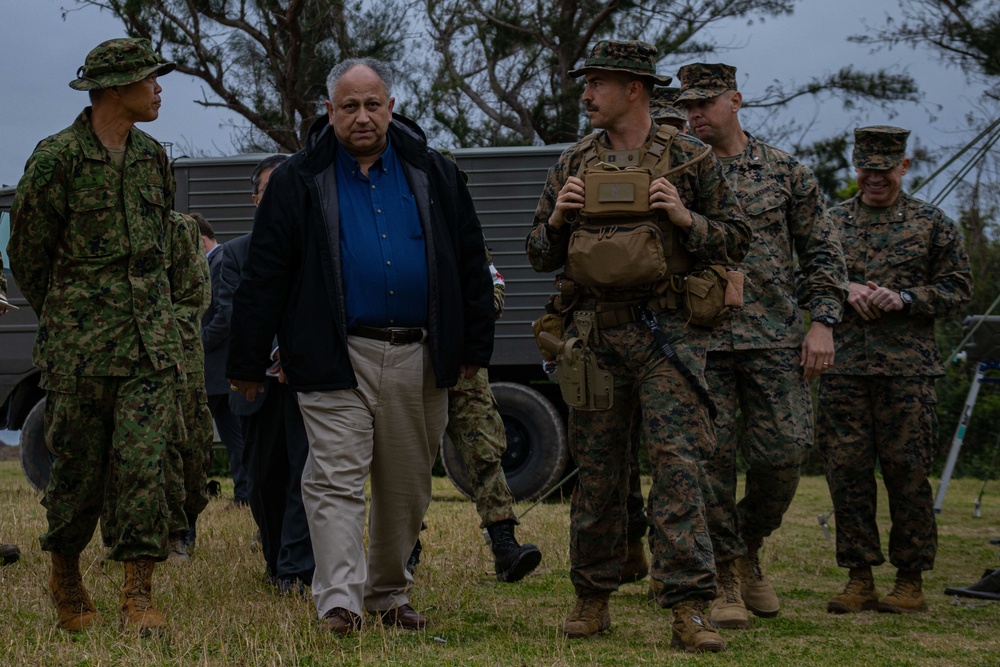 Secretary of the Navy Visits Marines of the 31st Marine Expeditionary Unit