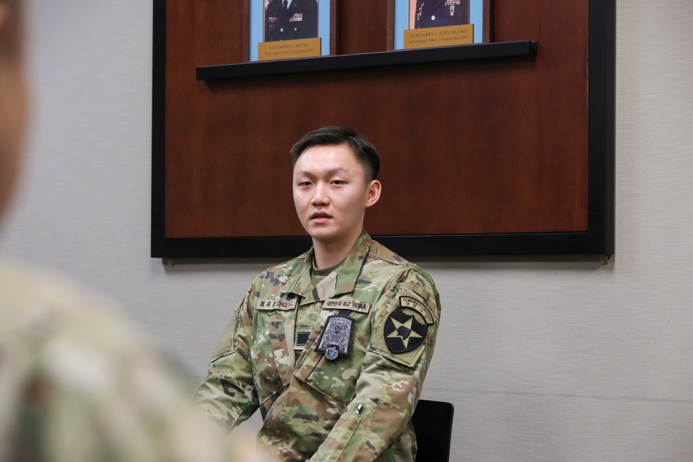 Gen. Paik Sun-yup Leadership Board