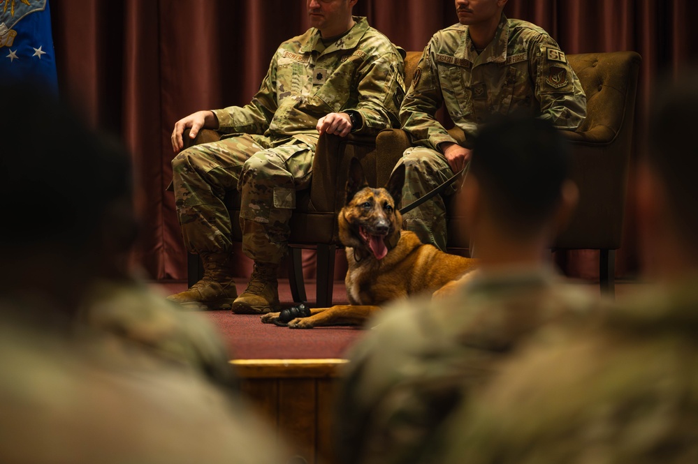 374th SFS hosts retirement ceremony for MWD Fflorida