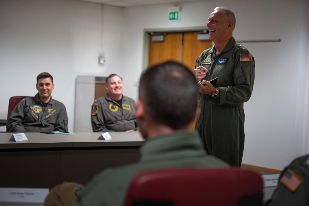 Commander, Naval Air Forces Visits Naval Support Activity Naples. Italy