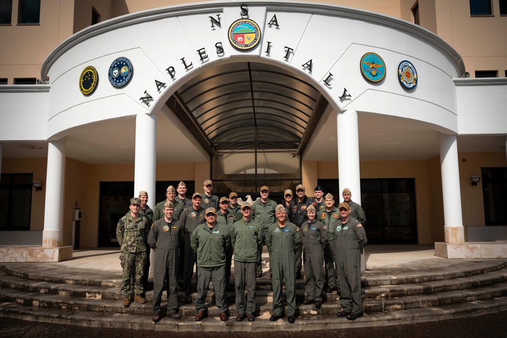 Commander, Naval Air Forces Visits Naval Support Activity Naples. Italy