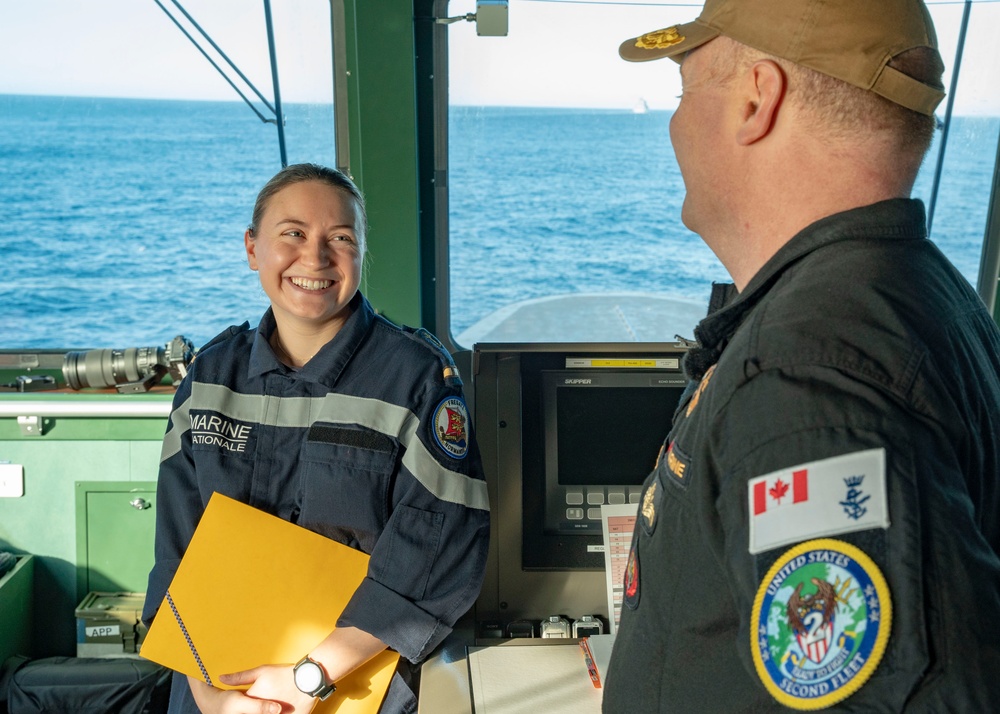 CTF North commander visits French Frigate Normandie (D651)