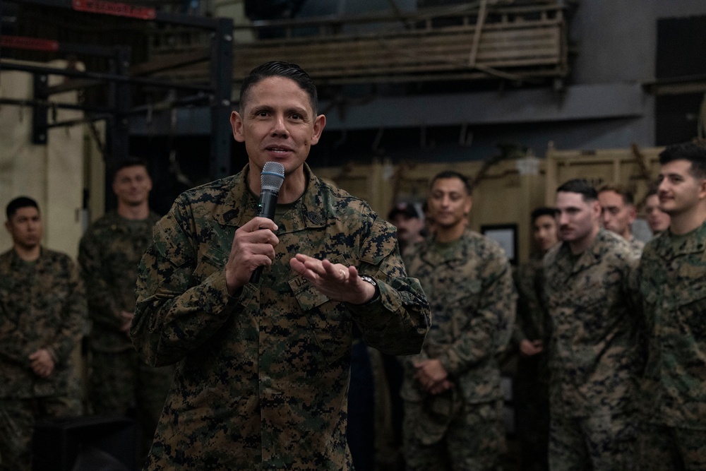 20th Sergeant Major of the Marine Corps visits the USS Carter Hall