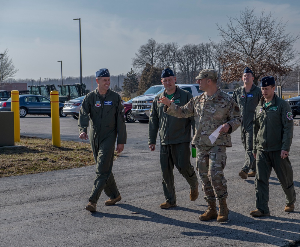 Lt. Gen. Nordhaus visits 180FW