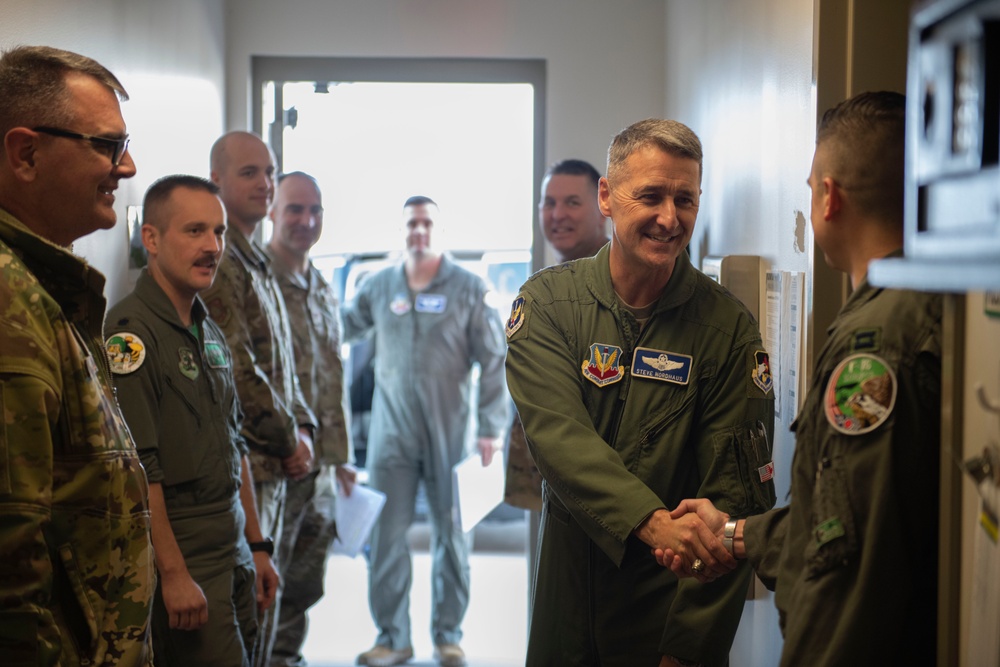 Lt. Gen. Nordhaus visits 180FW