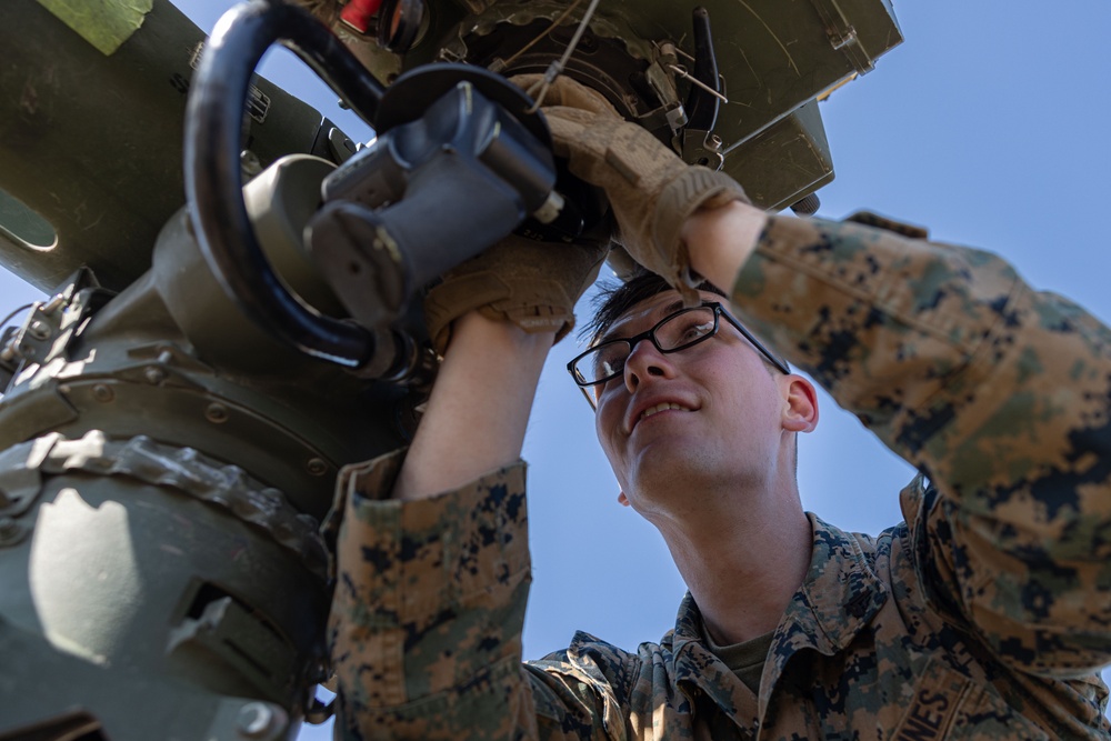 Marines with Anti-Tank Training Company, 2/24 conduct missile and machine gun range