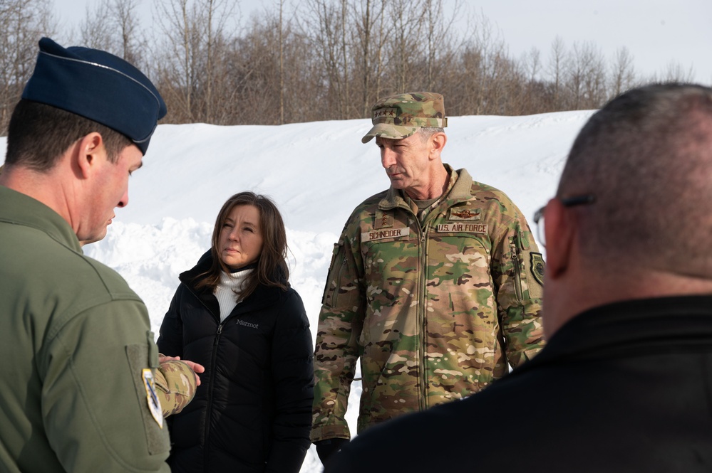 Pacific Air Forces commander Gen. Schneider visits Joint Base Elmendorf-Richardson