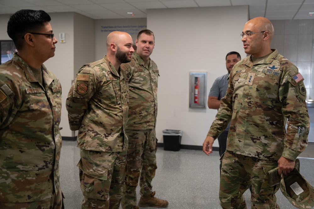 Lt. Gen. Miller visits SBD 1 for immersion tour