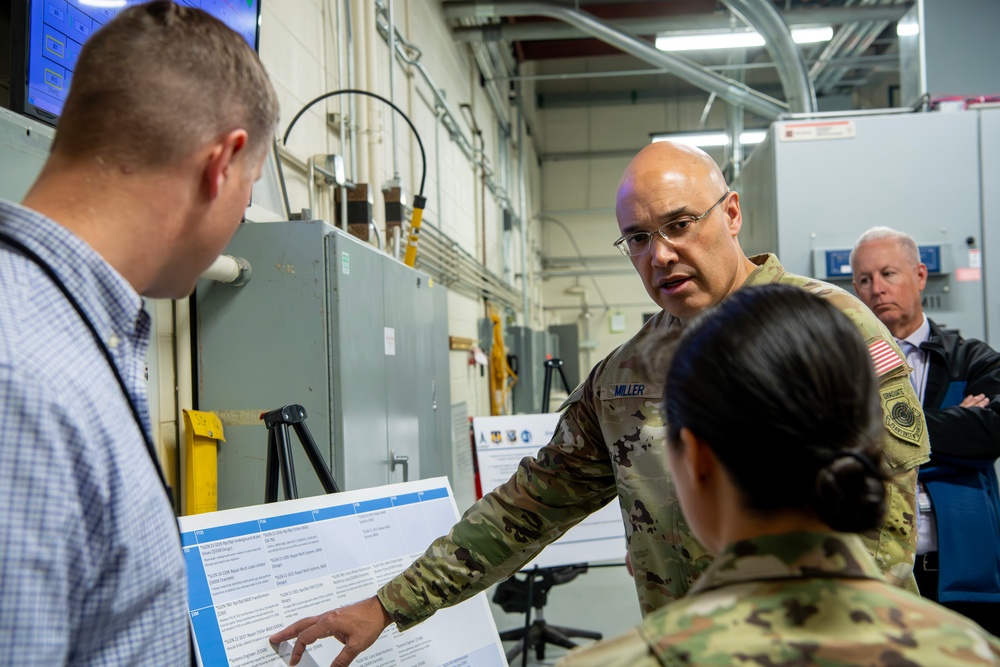 Lt. Gen. Miller visits SBD 1 for Immersion Tour