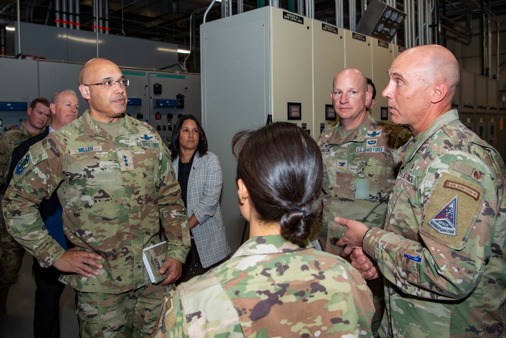 Lt. Gen. Miller visits SBD 1 for Immersion Tour