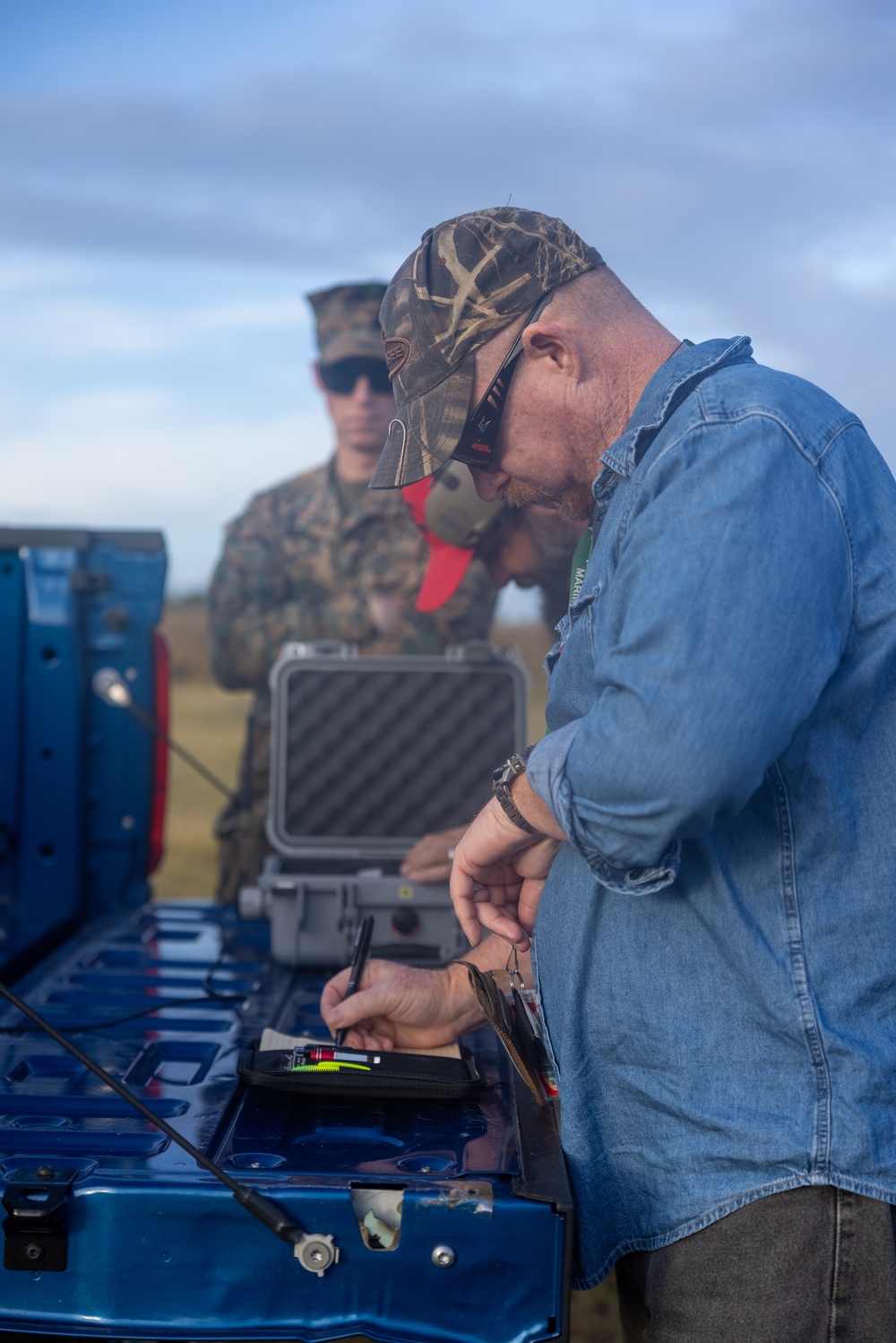 MCBH personnel conduct sound level sampling at Pu’uloa Range