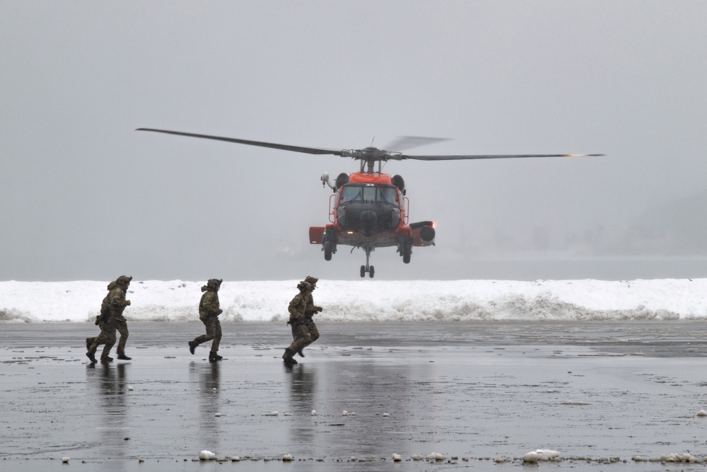 Navy SEALs, Green Berets Fast-Rope from Coast Guard Helicopter