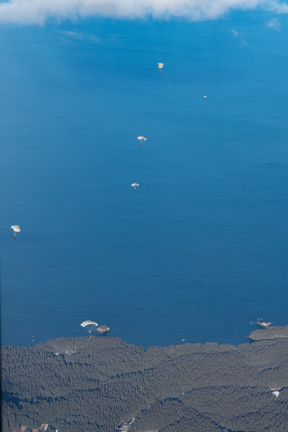 Navy SEALs Parachute into Arctic Waters