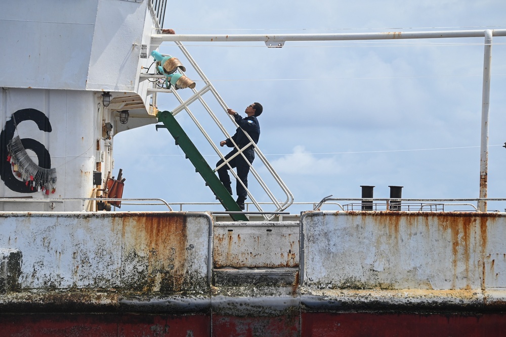 U.S. Coast Guard Cutter Harriet Lane, Vanuatu partner to conduct fishery boardings