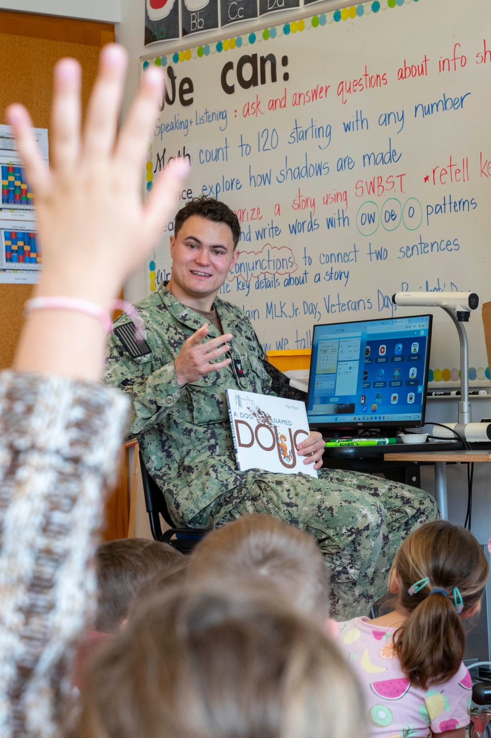 NAVSTA Rota Sailors Read to Students