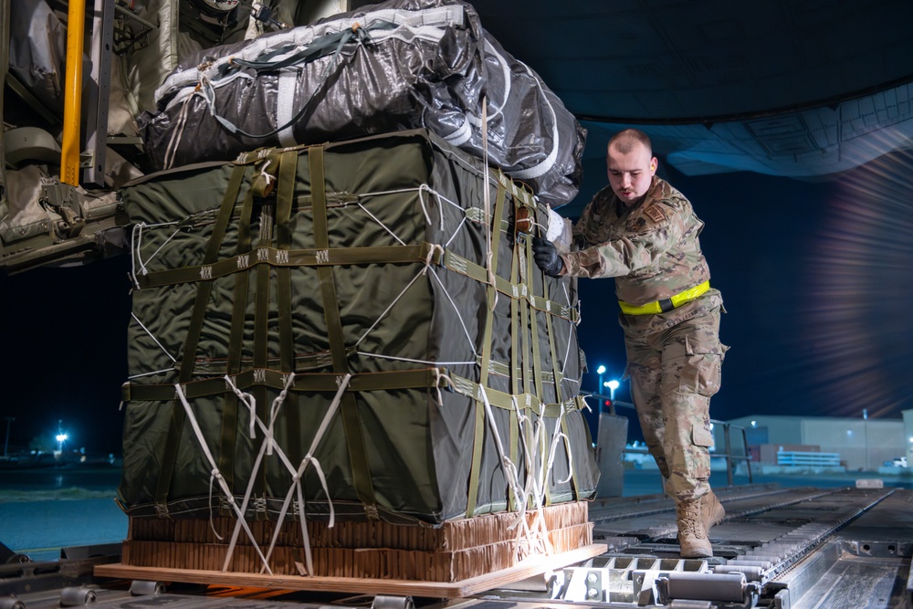 Airmen, Soldiers load AFCENT C-130s with humanitarian aid bound for Gaza