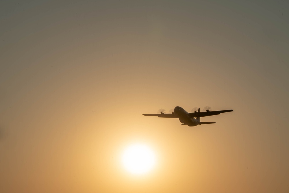 Airmen, Soldiers load AFCENT C-130s with humanitarian aid bound for Gaza