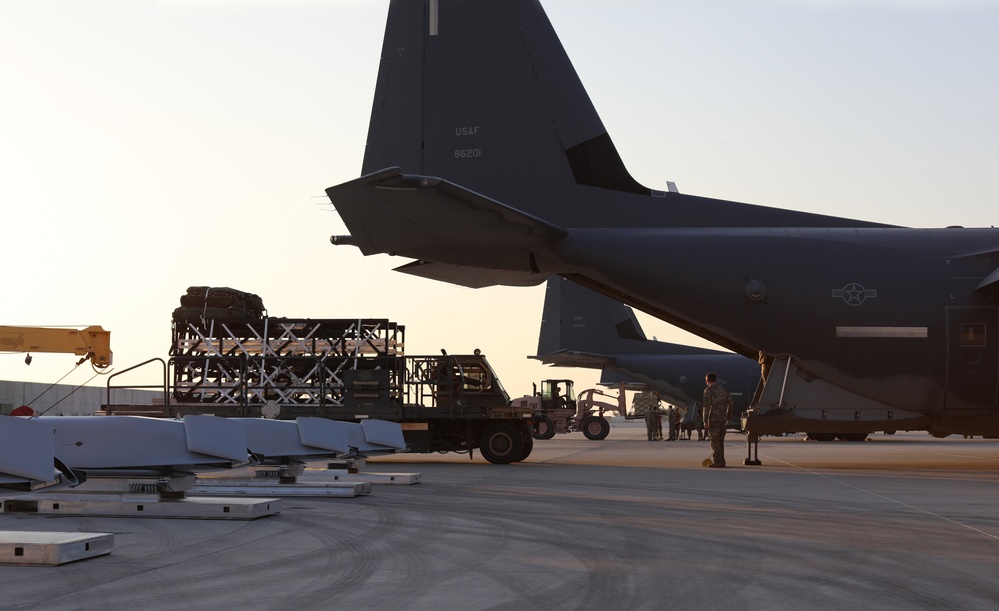 U.S. Joint Warfighters Conduct Palletized Effects Familiarization in CENTCOM