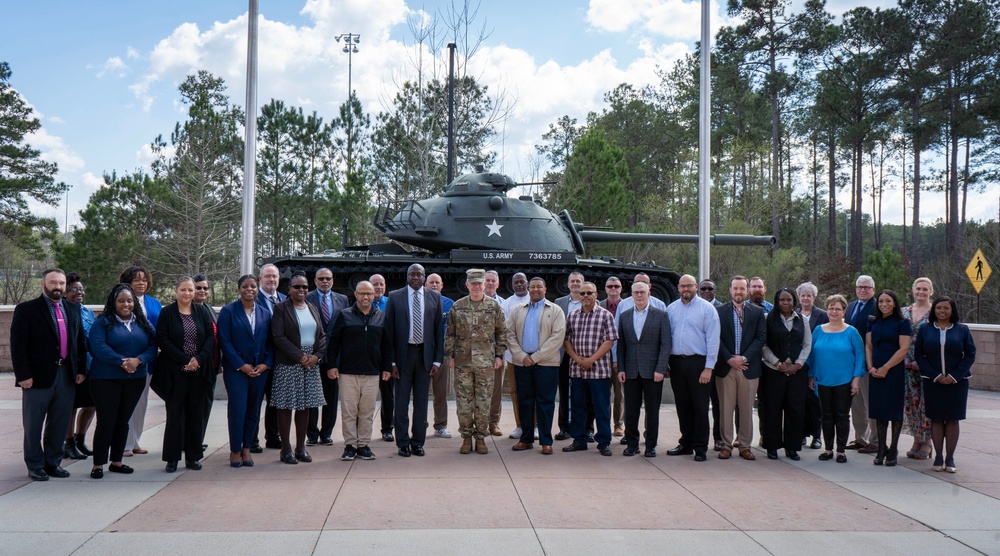 USARCENT recognizes civilians during ceremony