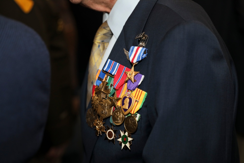 Hokanson presents Silver Star Medal to retired Army Capt. Lawrence Liss