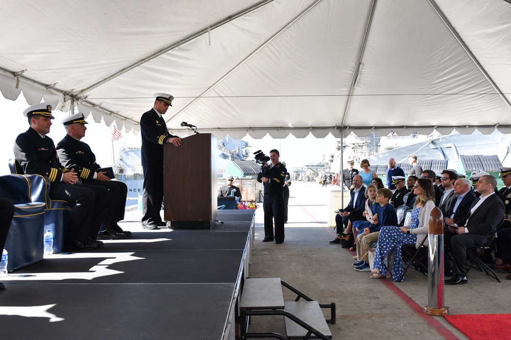 USS Mustin Change of Command