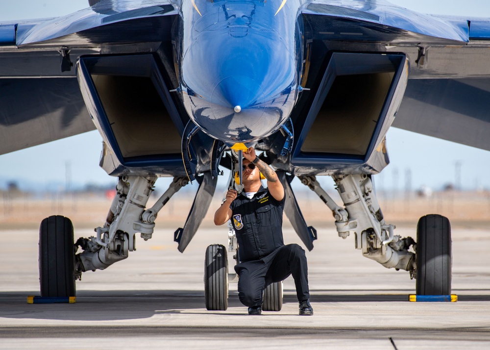 Blue Angels Conduct Winter Training in El Centro