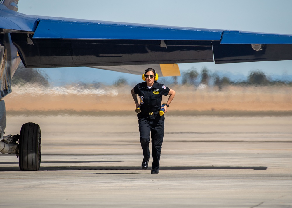 Blue Angels Conduct Winter Training in El Centro