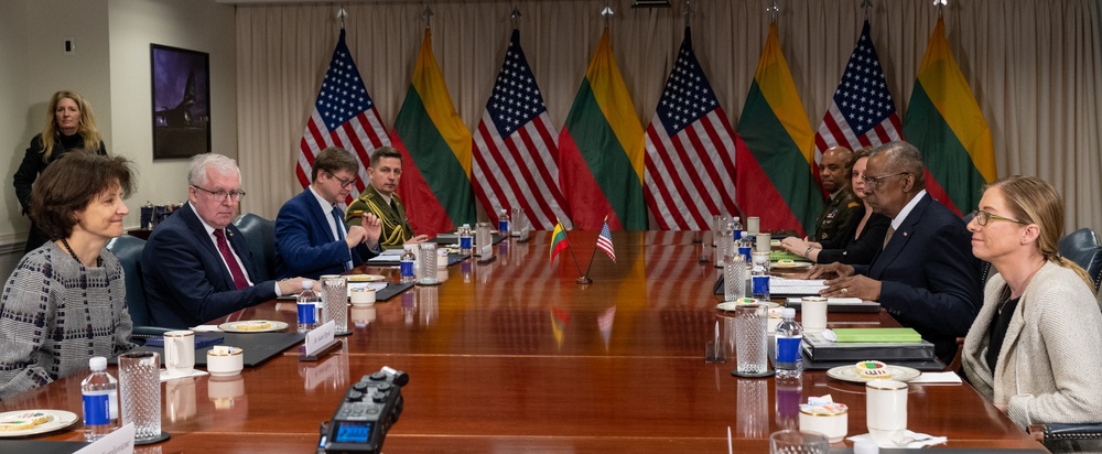 Secretary Austin hosts Lithuanian Defense Minister Arvydas Anusauskas