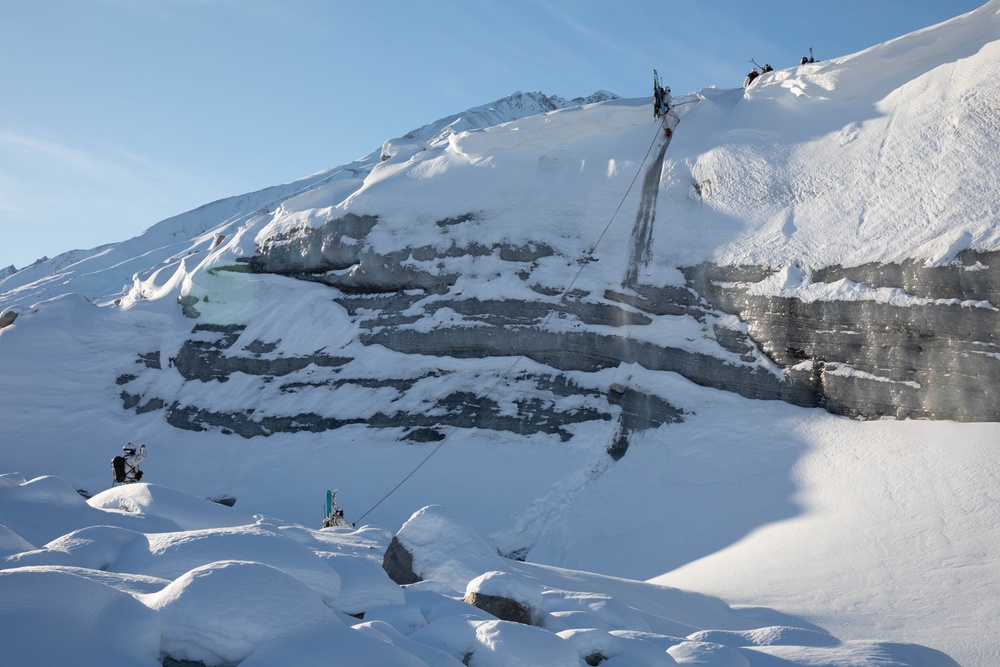 ARCTIC EDGE 24: SOMWTC &amp; Danish Special Operation Forces Rappel down mountain