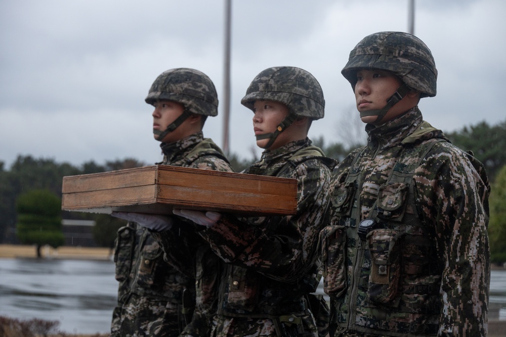 1st MARDIV Marines participate in evening colors with ROK marines