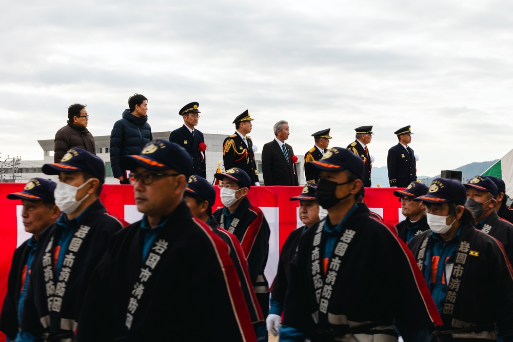 Iwakuni Fire Department Hosts New Year’s Parade