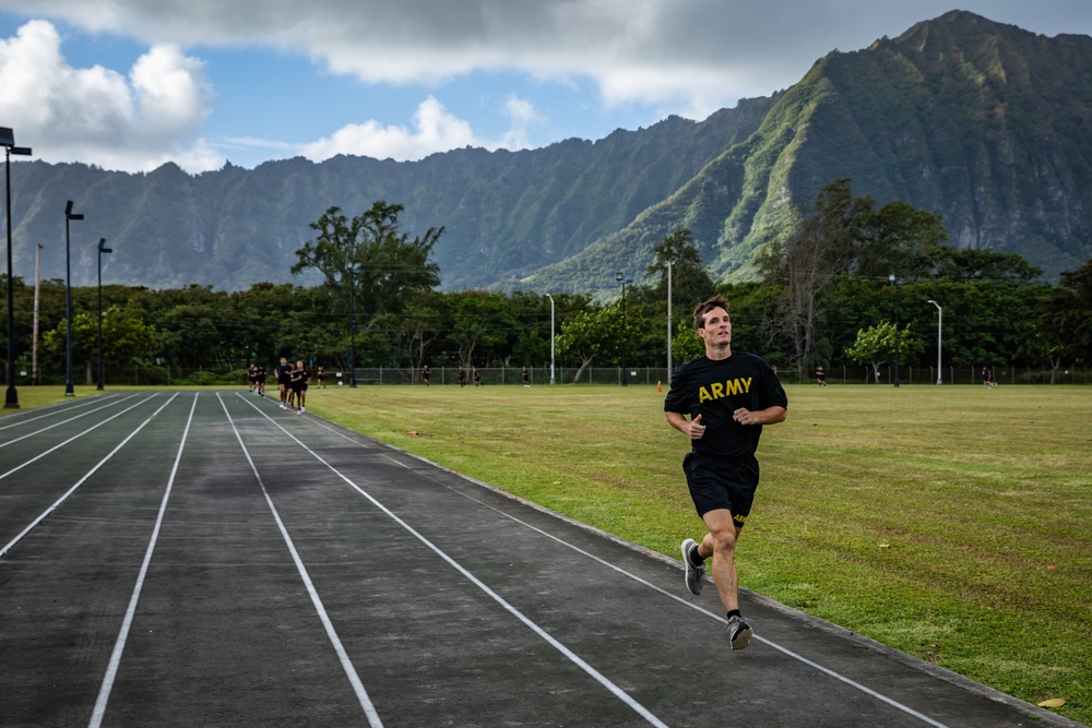 Hawaii's Future Soldiers Take Flight in Hawaii Army National Guard Recruit and Sustainment Program (RSP)