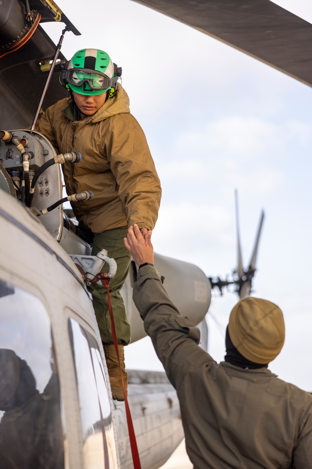 Warrior Shield 24 | HMLA-369 maintains aircraft 