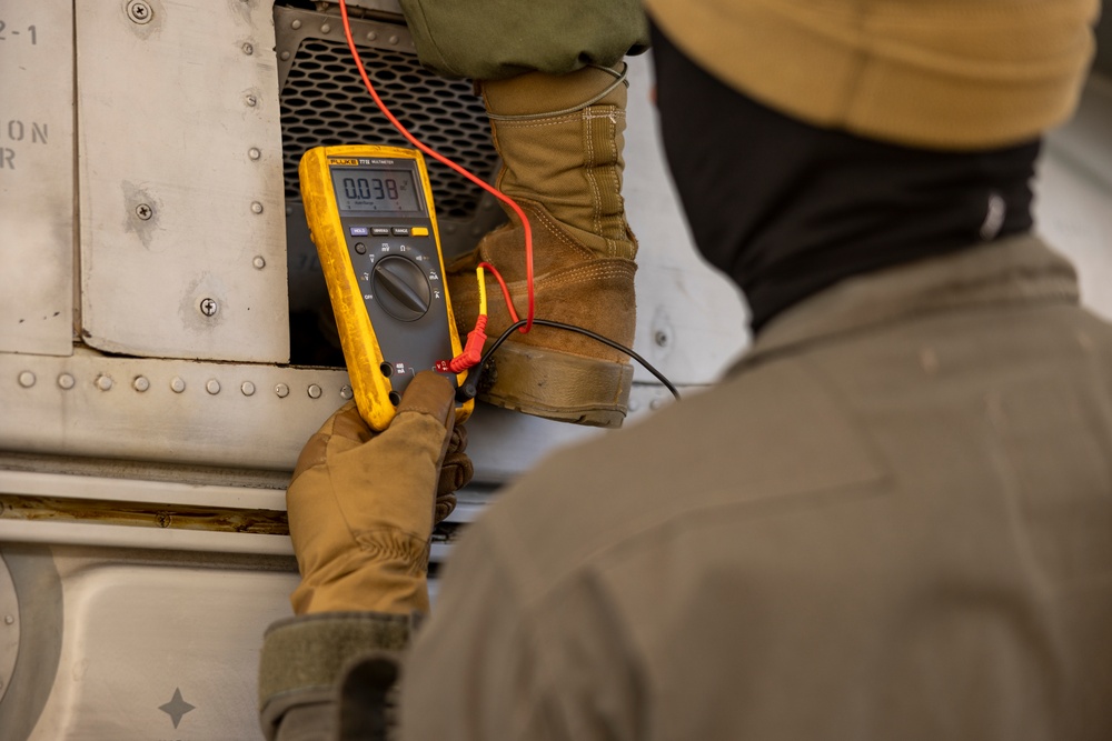 Warrior Shield 24 | HMLA-369 maintains aircraft