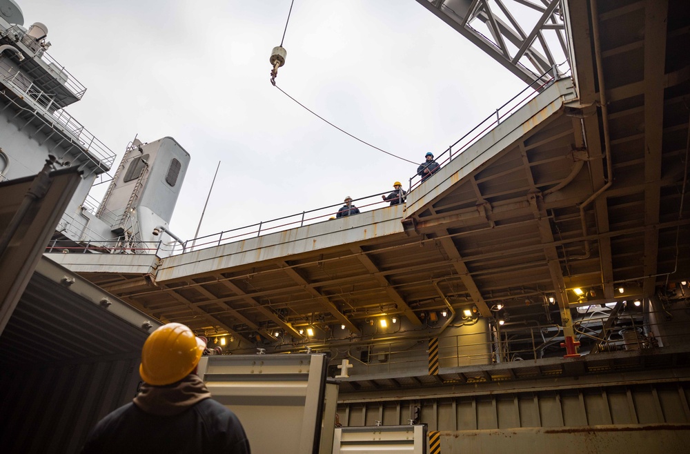 USS Gunston Hall conducts crane operations in support of Steadfast Defender 24