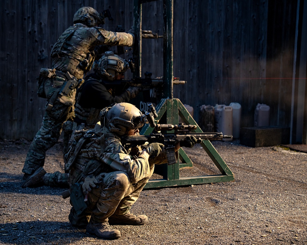 DVIDS - Images - Combat Marksmanship Training [Image 1 of 14]