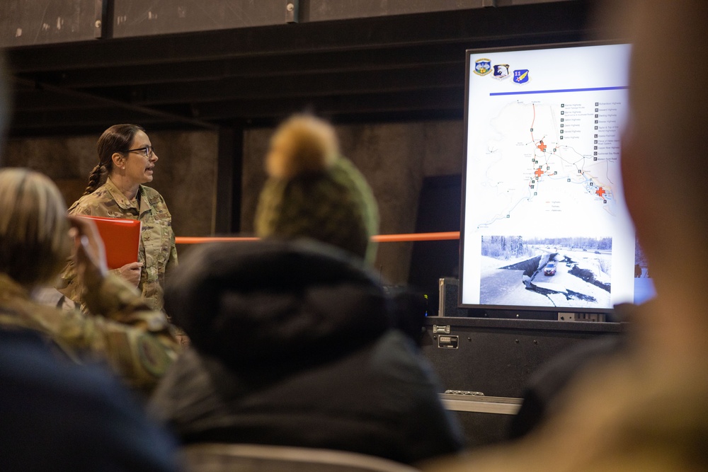 ARCTIC EDGE 2024: U.S. Marine Corps Maj. Gen. Kelliher attends Distinguished Visitor’s Day