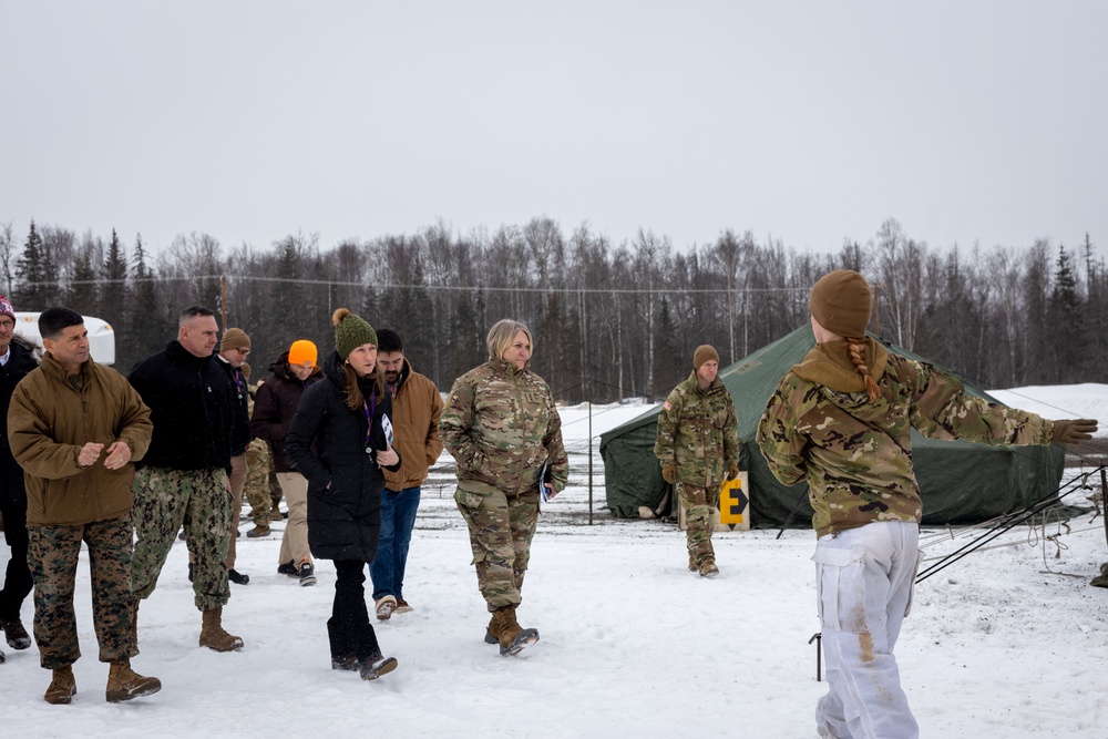 ARCTIC EDGE 2024: U.S. Marine Corps Maj. Gen. Kelliher attends Distinguished Visitor’s Day