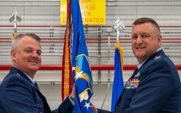 New horizons: 911th Airlift Wing welcomes Col. Douglas Stouffer as new commander