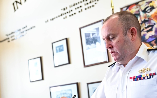SOUTHCOM J5 Deputy Director for Allied Integration Visits the IADC